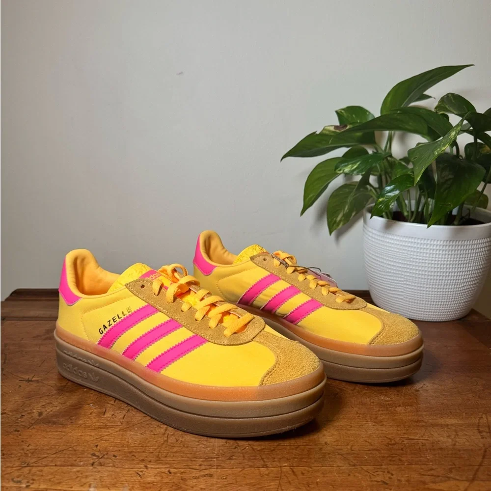 NWT Adidas Originals  Gazelle Bold in Spark & Lucid Pink Sneakers, Size 7.5 - Picture 3 of 10